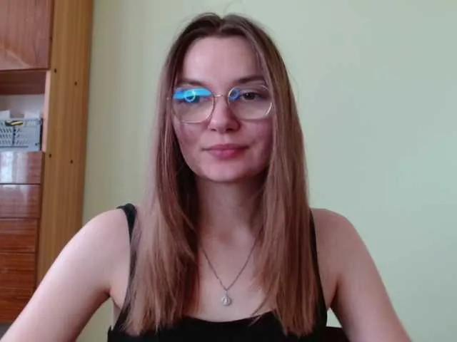 Ellyxcute on BongaCams 
