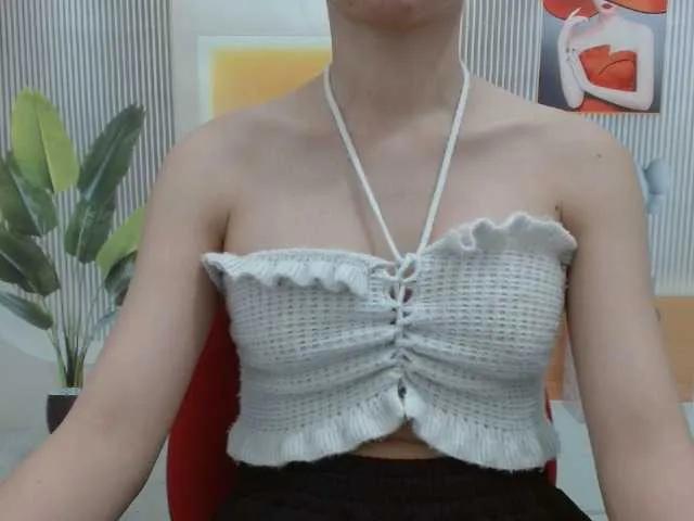 inHI on BongaCams 