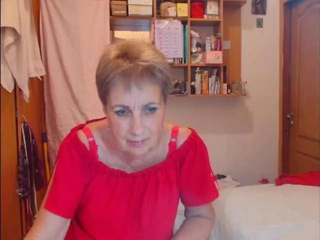 Kira9476 — Freechat on BongaCams