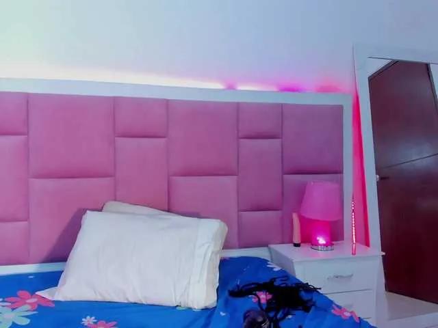 Nanami2 on BongaCams 