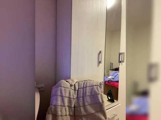 NauryXLoversz — I adore smart and passionate men, hot whisper in my ear, slight bites and tender kisses