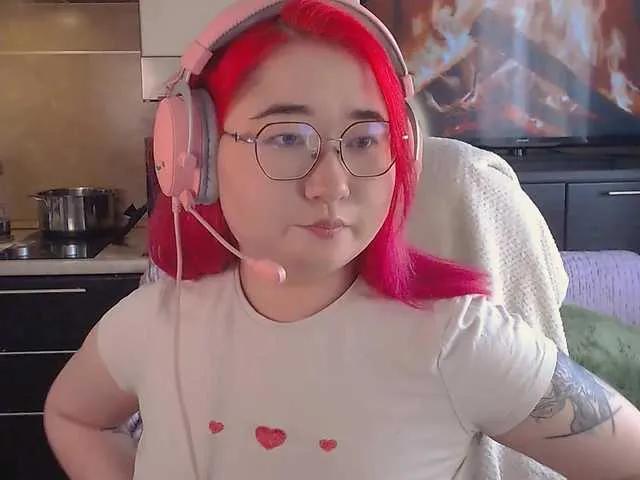 Peach-girl on BongaCams