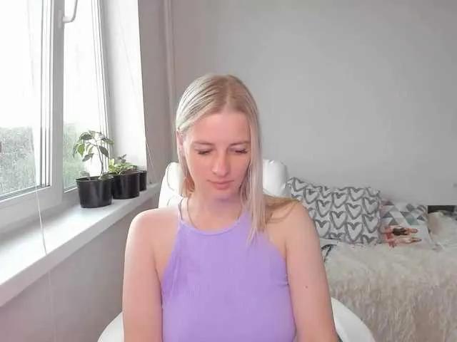 Sashanew77 on BongaCams 