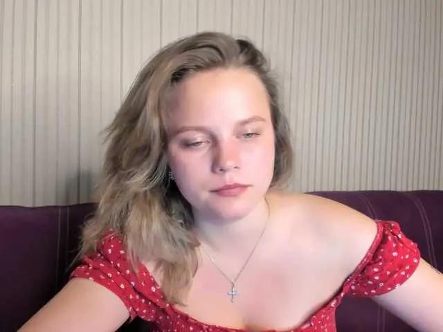 WebSamkaa — Hmm..interesting question  I know for sure that I like eye contact I like to hear your moans and heavy breathing I love it when whisper in my ears I like to see your body when we play here and of course to see your sperm at the end