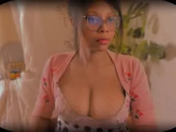 bellablakes18 — Hello you *Tip 7 tokens or more to try your luck to match 3 symbols and get me in topless for 5 minutes* #ebony #mature #nonude #german #bigboobs