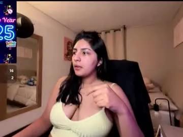 cloe_small08 — show tits  [50 tokens left] #indian #new #hairypussy #natural #bigboobs