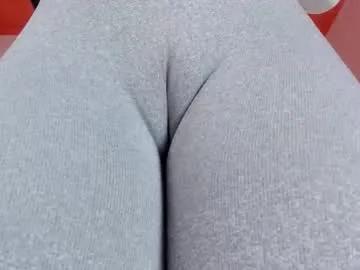 donnapaul_ — play oil on boobs [90 tokens left] Sunday of great squirts in my leggings #leggings #pantyhose #cameltoe #fit #bigass #latex