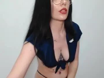 ella_chloe — #italy #brunette #greeneyes #naturalbody #biglips #naturalboobs