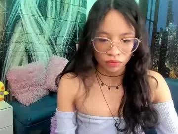 giaa_rossi — Tease my clit with my balloon [109 tokens left] Good morning guys <3 Balloon riding show is ON... Will you pop me? . .   #daddy #smalltits #skinny #balloons #tease
