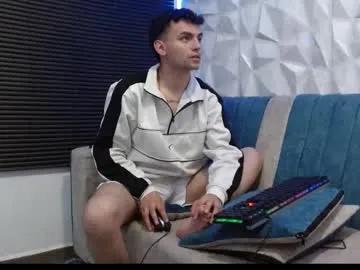 isaac_tan — Freechat on Chaturbate
