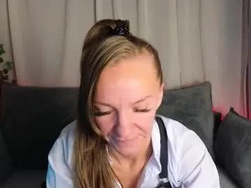 jesica_moon_peachy — GOAL: apply oil on my buns [79 tokens remaining] Take your time, relax and get some satifaction #mature #smalltits #flexible #anal #skinny