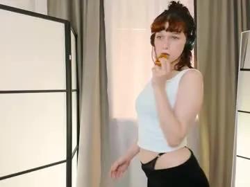 leelooyolo on Chaturbate 