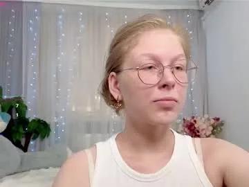lilly_belly — GOAL: Take off bra  Welcome to my room! #blonde #new #18 #lovense #pvt