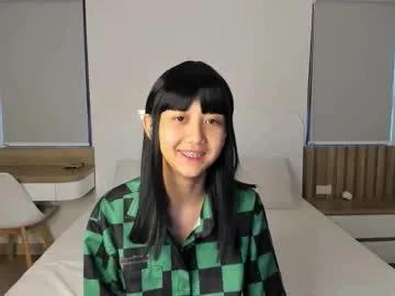little_yena on Chaturbate 