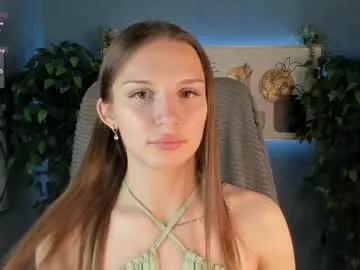 queen_rizz — Hi it's my 3rd day pleae subsscribe and help me get 10 thumbs up #new #tease #18  #teen #young  Goal:show my outfit  [5 tokens remaining]