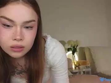 salimurr — GOAL: Suck fingers [47 tokens left] // EPIC GOAL: Naked [2500 tokens left]