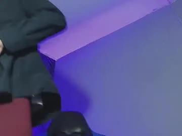 sexyboy_vc — Heeyyy! :) Heyyy im a naugthy muscle boy and i need a loot excersice with u #bigcock #sexy #flirt #18 #muscle