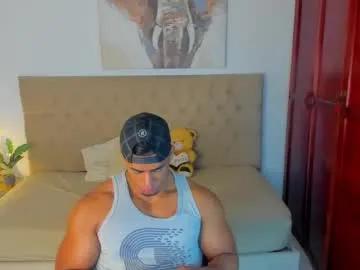 trevor_vinc — Trevor_vinc's room #muscles  #lovense #cum #bigdicks #bigass