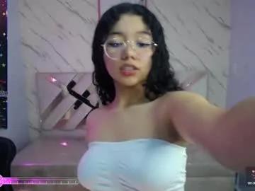 victoria_castillo_b — GOAL: 10 whipping [53 tokens remaining] Welcome to my room ! #feet #new #latina #natural #teen