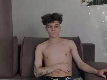 williemiler — Welcome to my room! - Goal: Hard cock [66 tokens left] #new #18 #feet #young