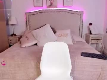 zara_smtih on Chaturbate 