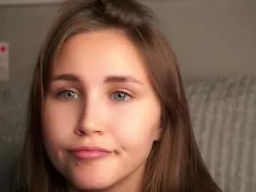 zeldaes — Goal: make me happy mood :) New girl here :) I want to have a great time here :3 #shy #new #18 #cute #teen [286 tokens remaining]