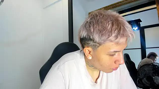 AlanRed_ on StripChat 