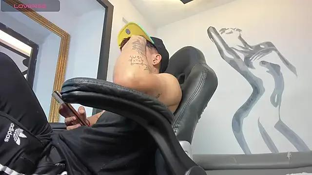 AlanRed_ on StripChat 