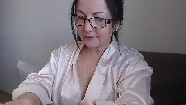 Alma44 — pamper me while I work