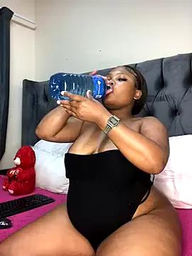 Anaelle24 — SQUIRT