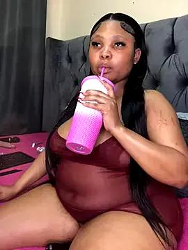 Anaelle24 on StripChat 