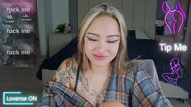baby__kim on StripChat 