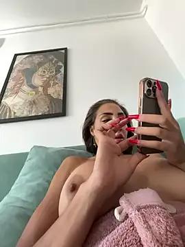 BonyBon29 — Creamy orgasm 