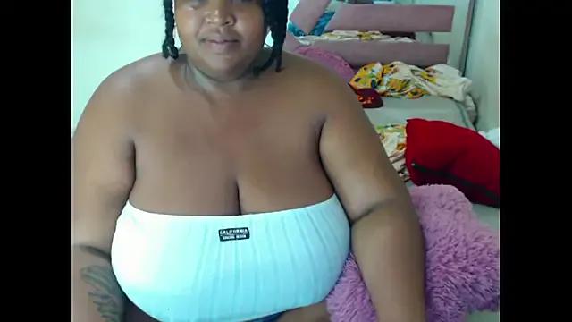 chocolatehot04 on StripChat 