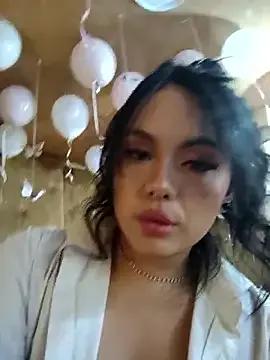 EllieMartini on StripChat 
