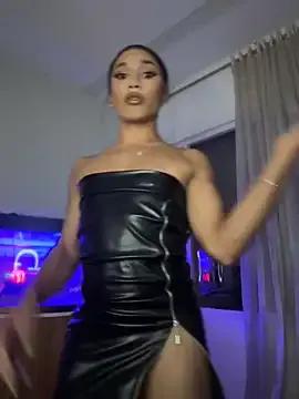 Emaa- on StripChat 