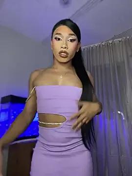 Emaa- on StripChat 