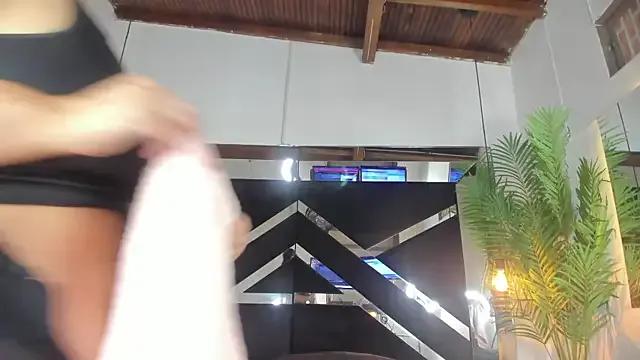 emily-fox — Fingers in my ass + oil im booty