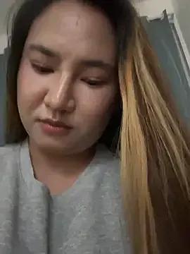 Emmie767 on StripChat
