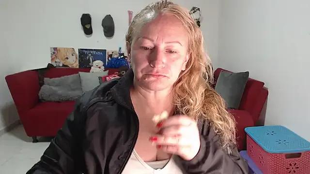 emperabigbootybigass on StripChat 