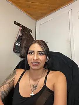 Hilary_pinkk — show pussy + oil + control domi 