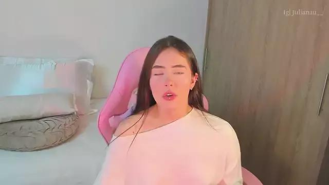 iriswest_ on StripChat 