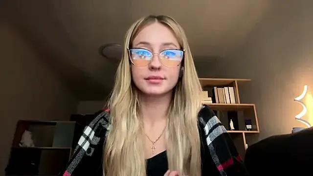 Jetta_Corsacami on StripChat 