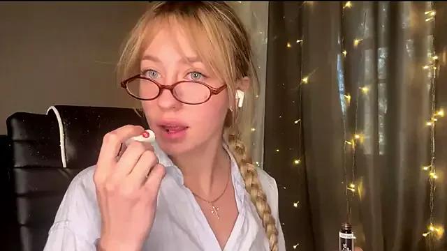 Jetta_Corsacami on StripChat 