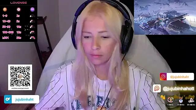 jujubinhahot — show boobs