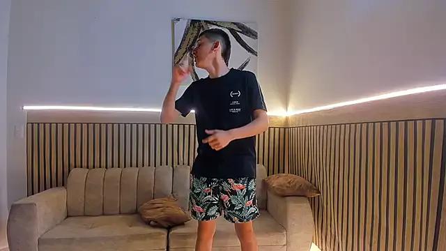 Justingsex1 — FUCK ASS TRAVIS