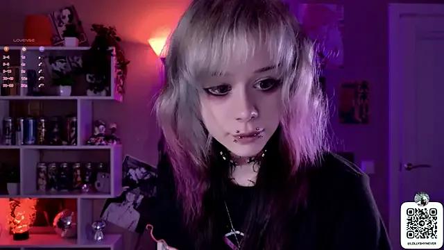 Lollyshy on StripChat 