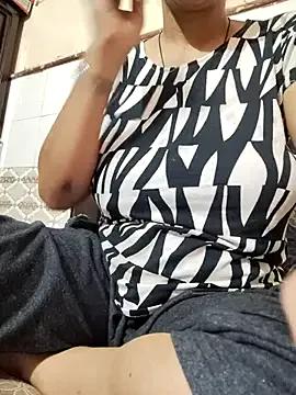 meenu_bhabhi547 on StripChat 