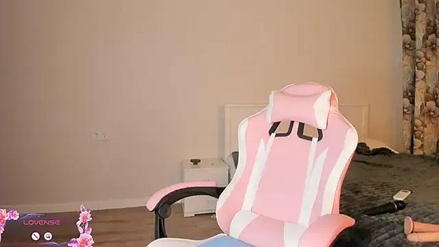 mimicherryy on StripChat 