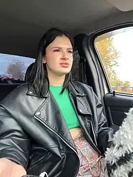 MiraReach — Naked for 10 minutes 